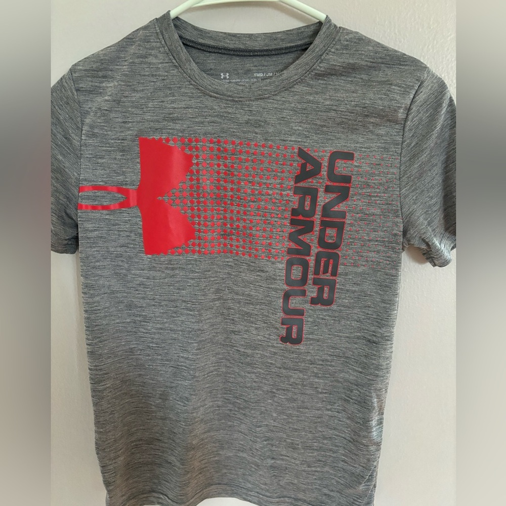 Under Armour T-Shirt Youth Medium